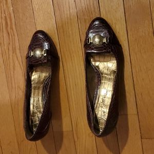 Wine Short heeled shoes size 9.